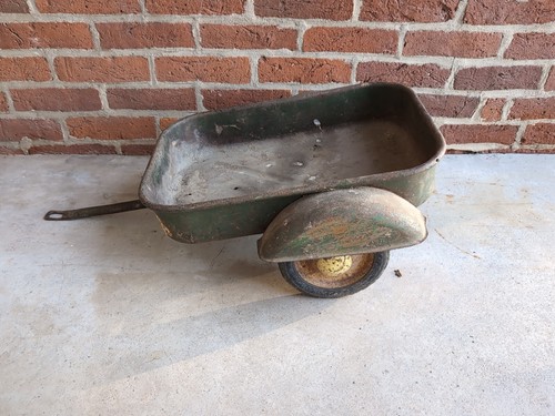 Pedal tractor fender - pedal,