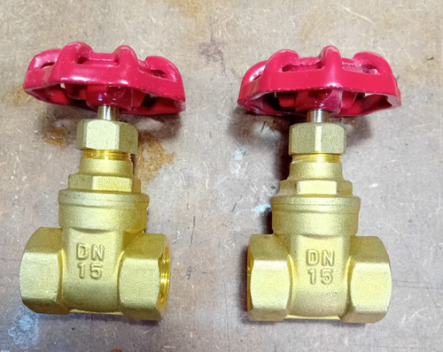 Pair brass gate - pair, valves