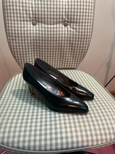 Vintage Vivaldi Womens Kitten