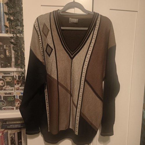 Vintage brown pierre sangan - pierre, v