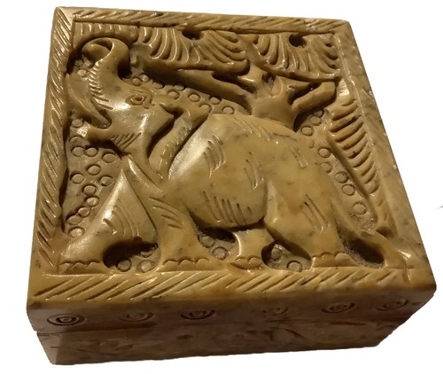 Soapstone vintage cream beige - vintage,