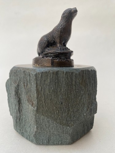 Bronze effect otter - bronze, slate