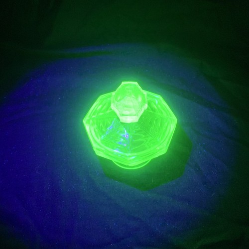 Vintage uranium glass trinket - vintage,