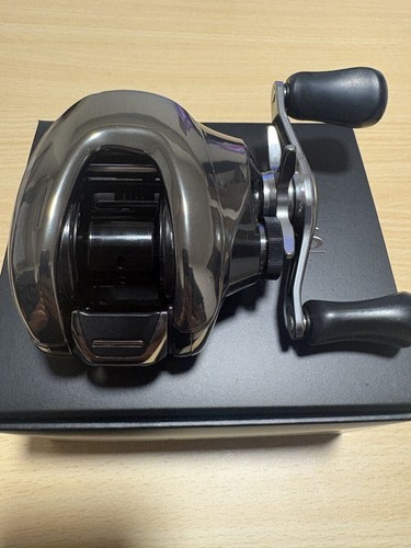 Shimano antares 100mg right - 25,