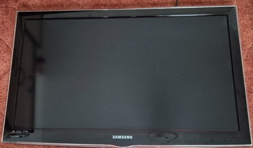 Samsung series ue32c4000 - 4,