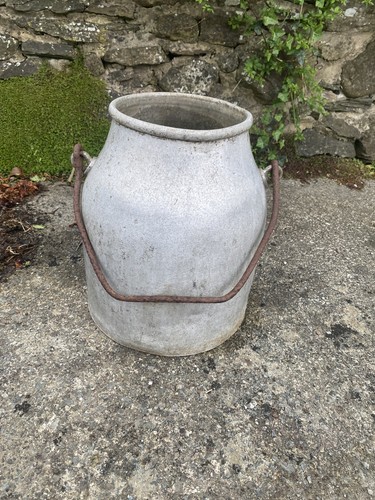 Vintage aluminium milk - vintage,