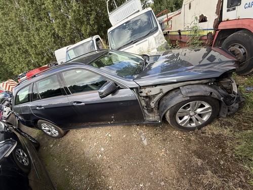Breaking 2011 mercedes benz - benz, e