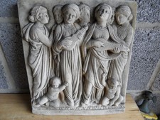 Vintage Moulded Detailed