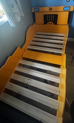 Jcb single bed - single,