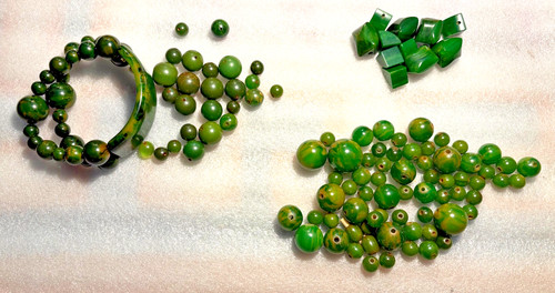 216 marbled green bakelite - g,