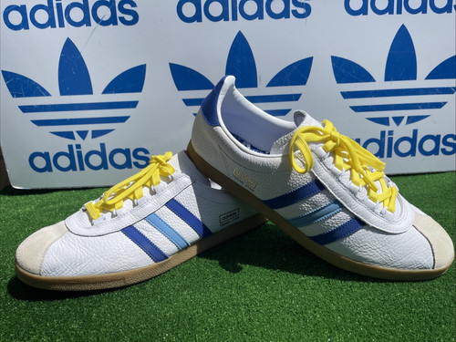 Rare 2021 adidas originals - adidas,