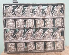 Antique Vintage Large Easter Rabbit Chocolate Mold 12 Rabbits Each 4.5in 