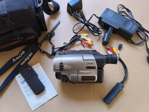 Sony handycam ccd trv64e - handycam, hi8