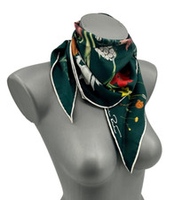 Oscar de la Renta Diamond Silk Scarf New Authentic