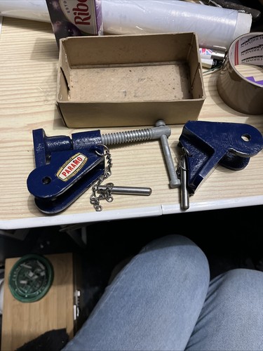 Vintage clean condition - clean, woden