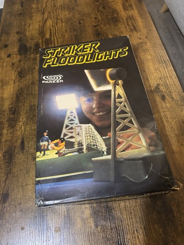 Striker floodlights parker - striker,
