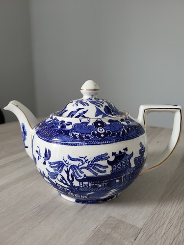Burleigh ware blue willow - ware,
