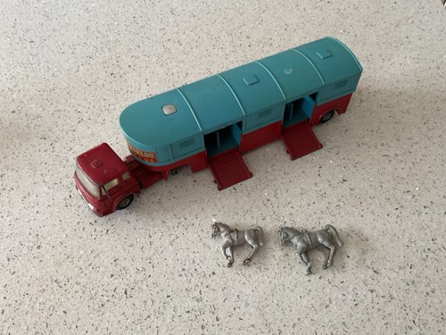 Vintage corgi toys - corgi,
