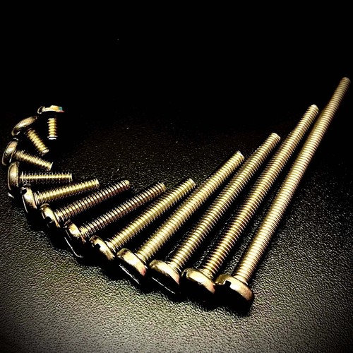 Machine screws slotted - m6, pan