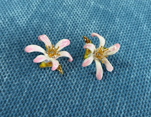 Les nereides pink - lily, flower