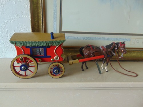 Small beswick horse shire - small,