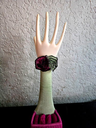 Vintage novelty mannequin hand - vintage,