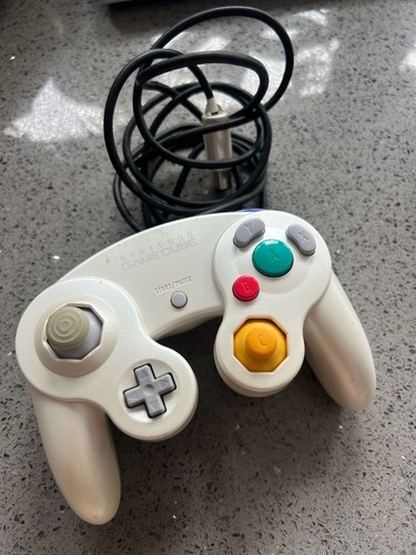 Official nintendo gamecube - nintendo,