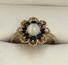 Lovely 9ct Gold, Opal &