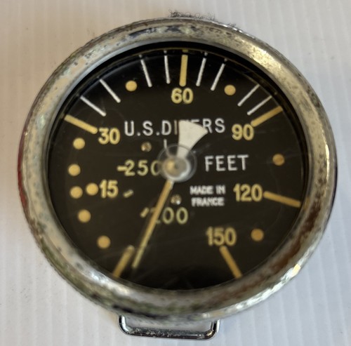 Divers wrist type - type, depth
