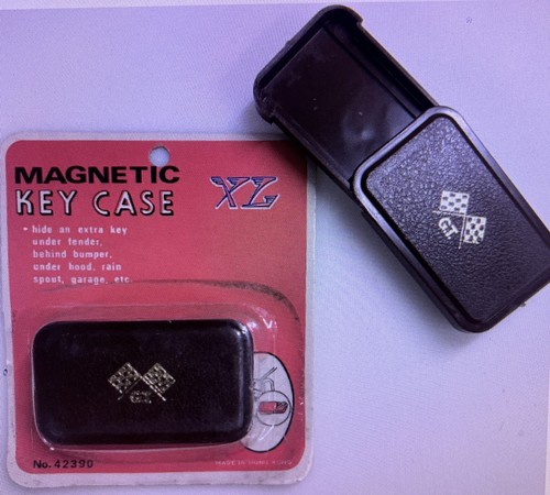 Magnetic key holder hide - key,