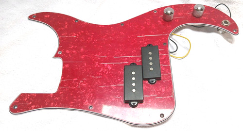 Red precision bass loaded - red,