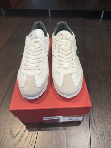Valentino garavani stud - stud, around