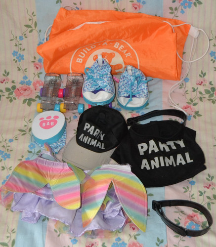 Bundle build bear - of,
