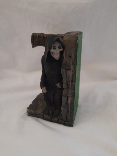 Clarecraft discworld figure - discworld,