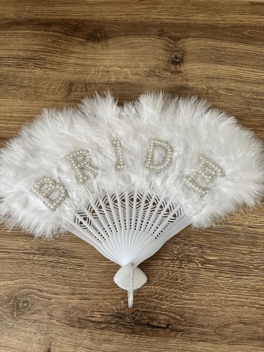 White feather bride hand - white,