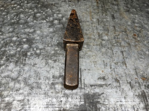 Blacksmiths anvil metal - anvil,