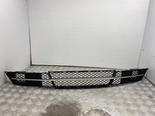 2009 BMW 5 SERIES E60 FRONT LOWER BUMPER GRILLE GENUINE 7178110