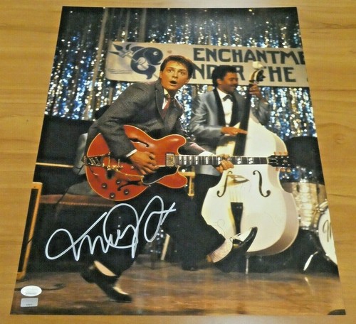 Michael fox actor signed - michael,
