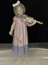 Nao Lladro Girl With Violin