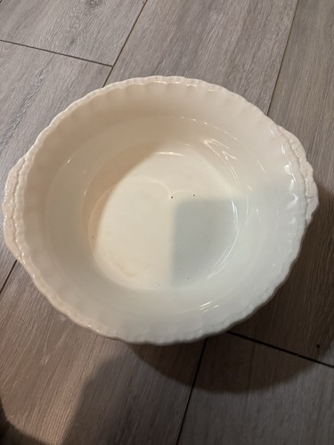 Grinder cream petal dish - cream,