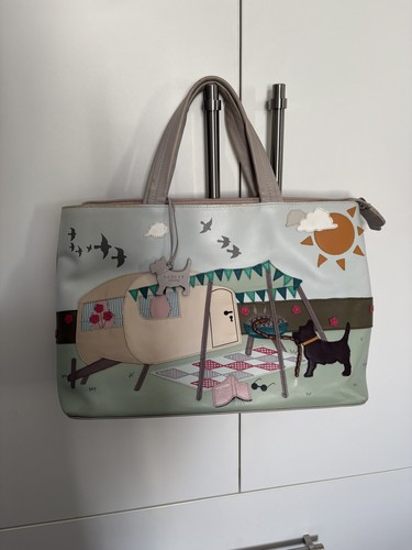 Radley signature picture grab - signature,
