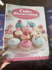 DeAgostini Cake Decorating Hardback File With x10 Recipe How To Magazines. VGC.