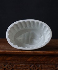 Vintage Shell Shaped Ceramic