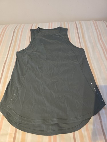Lululemon gym top - lululemon, small