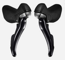 New Unused Boxed - PAIR of SHIMANO 105 ST-5800 11 speed shifters  L&R pair