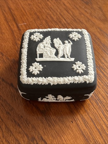 Vintage wedgwood black basalt - wedgwood,