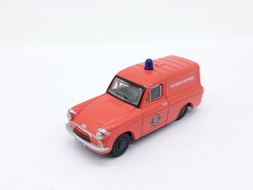 Oxford ford anglia van - ford,
