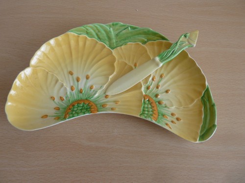 Pretty carlton ware yellow - carlton,