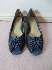 Van Dal ~Ladies Slip On Casual Soft Leather Navy  Shoes Size 5