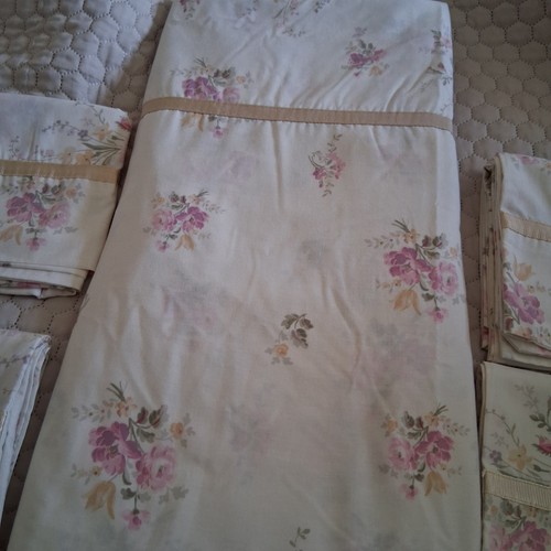 Dorma floral king size duvet - king,